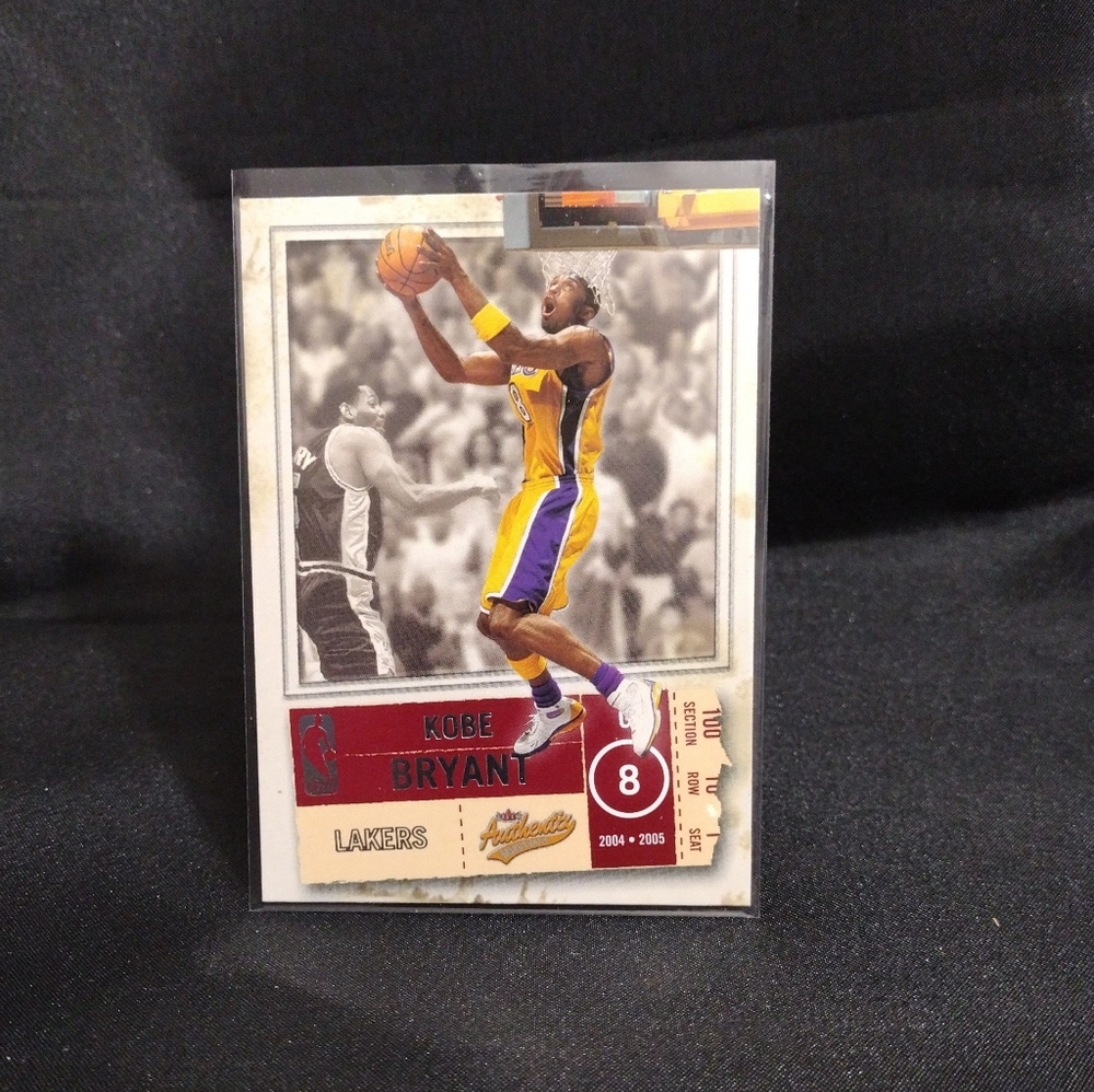 Kobe Bryant - Fleer 2004